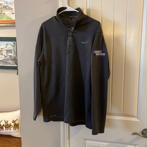 Nike March Madness pull over